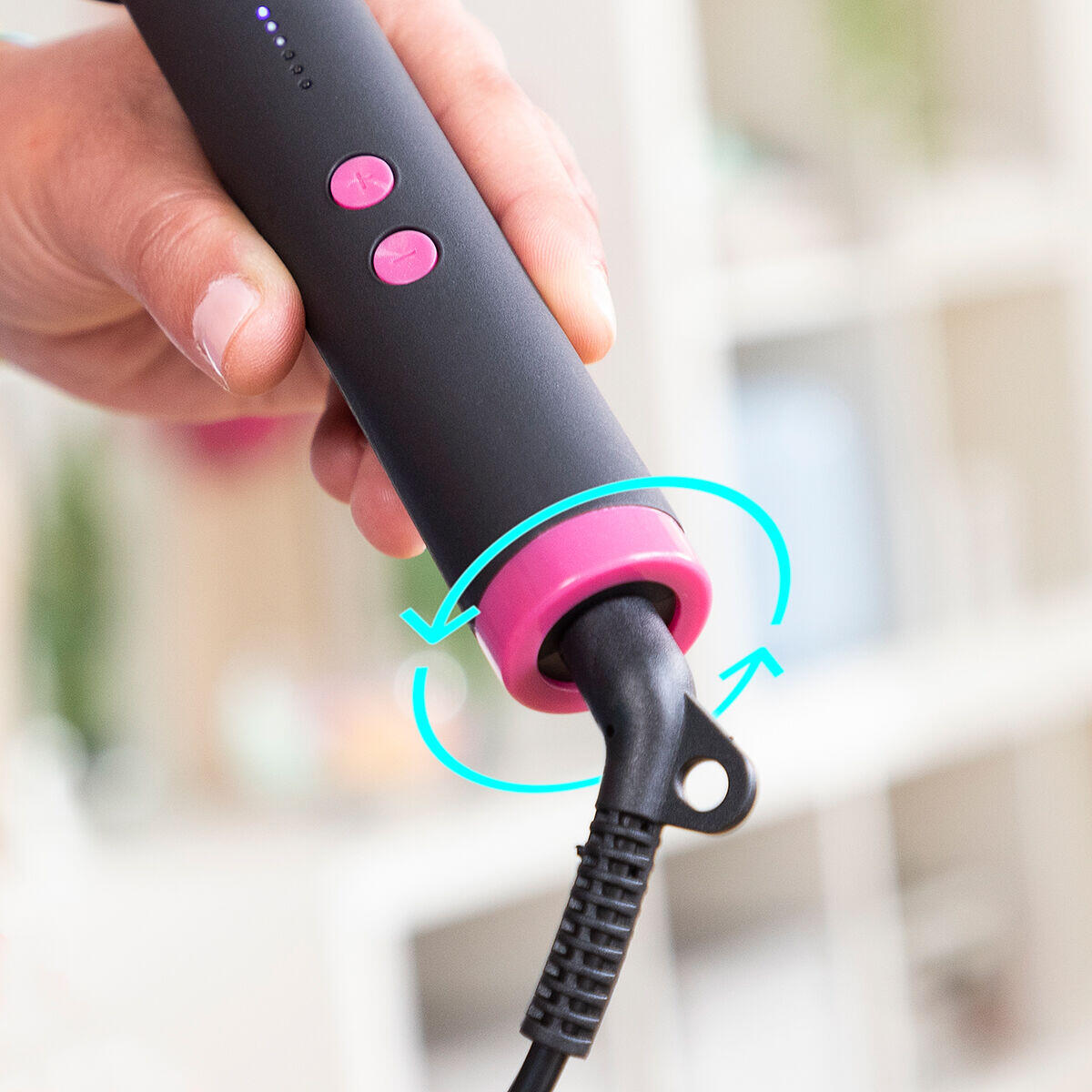 Cepillo Alisador Eléctrico "VelvetLiss"